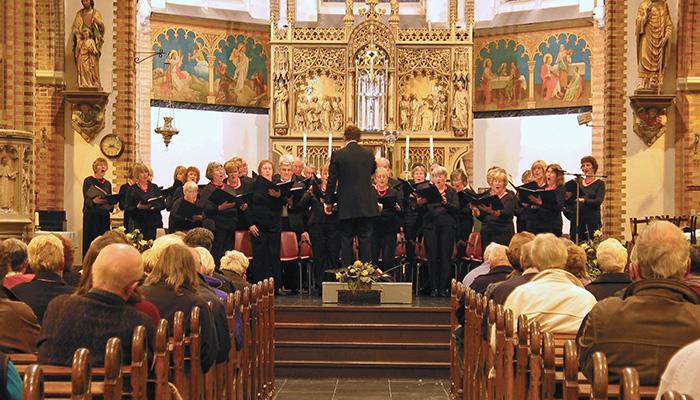 Daventry Choral Society sing in Monnickendam