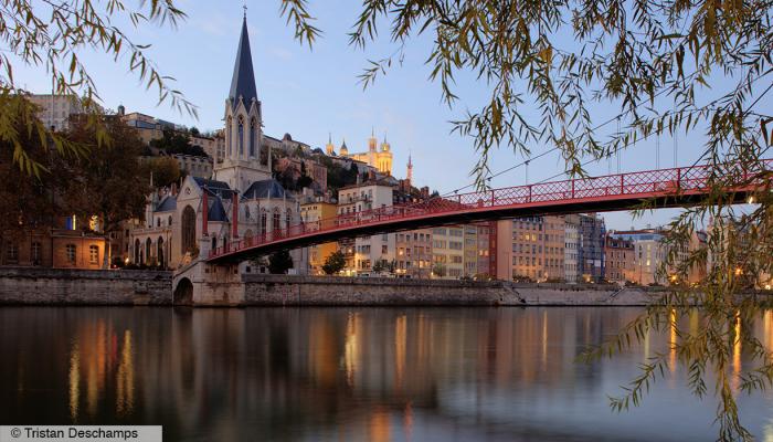 Main pic Lyon Bridge River Saone c) Tristan Deschamps